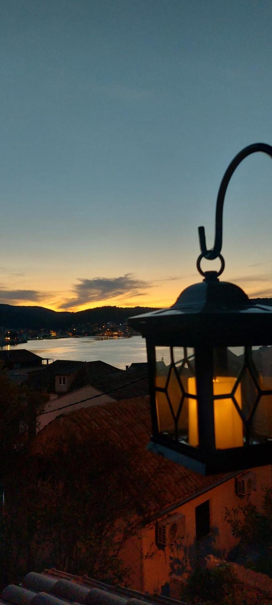 Stunning View-maleni Vis