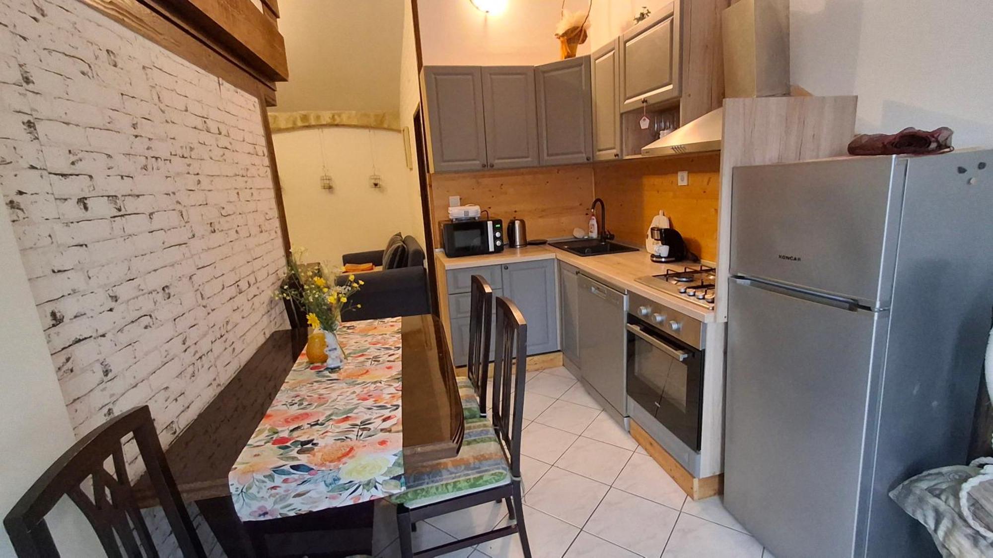 Apartment Stunning View-maleni Vis